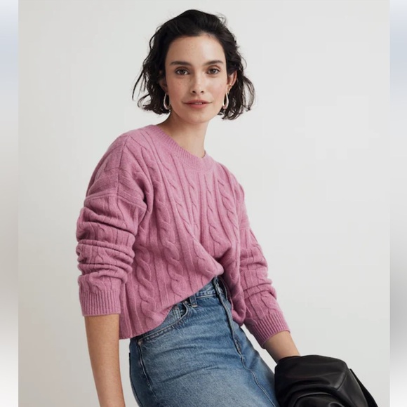 Madewell (Re)sourced Cashmere Cable-Knit Crop Sweater in Light Petunia - Picture 3 of 9
